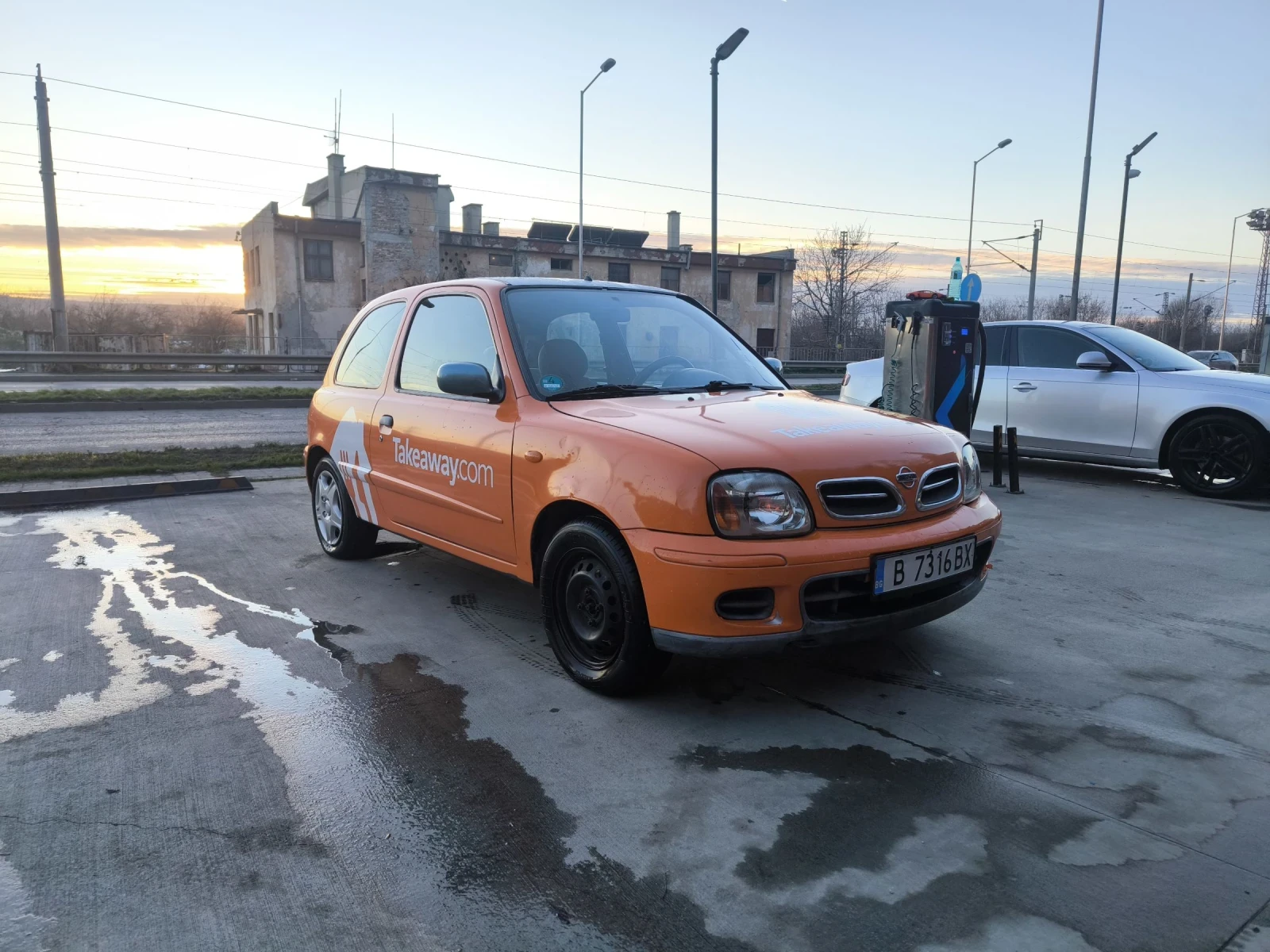 Nissan Micra 1, 0i 60к.с. - изображение 8