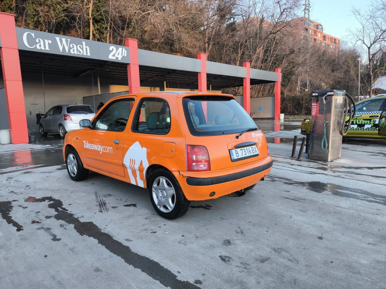 Nissan Micra 1, 0i 60к.с. - изображение 4