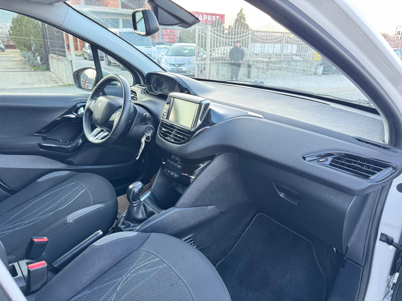 Peugeot 208 1.6 E-hdi - изображение 7