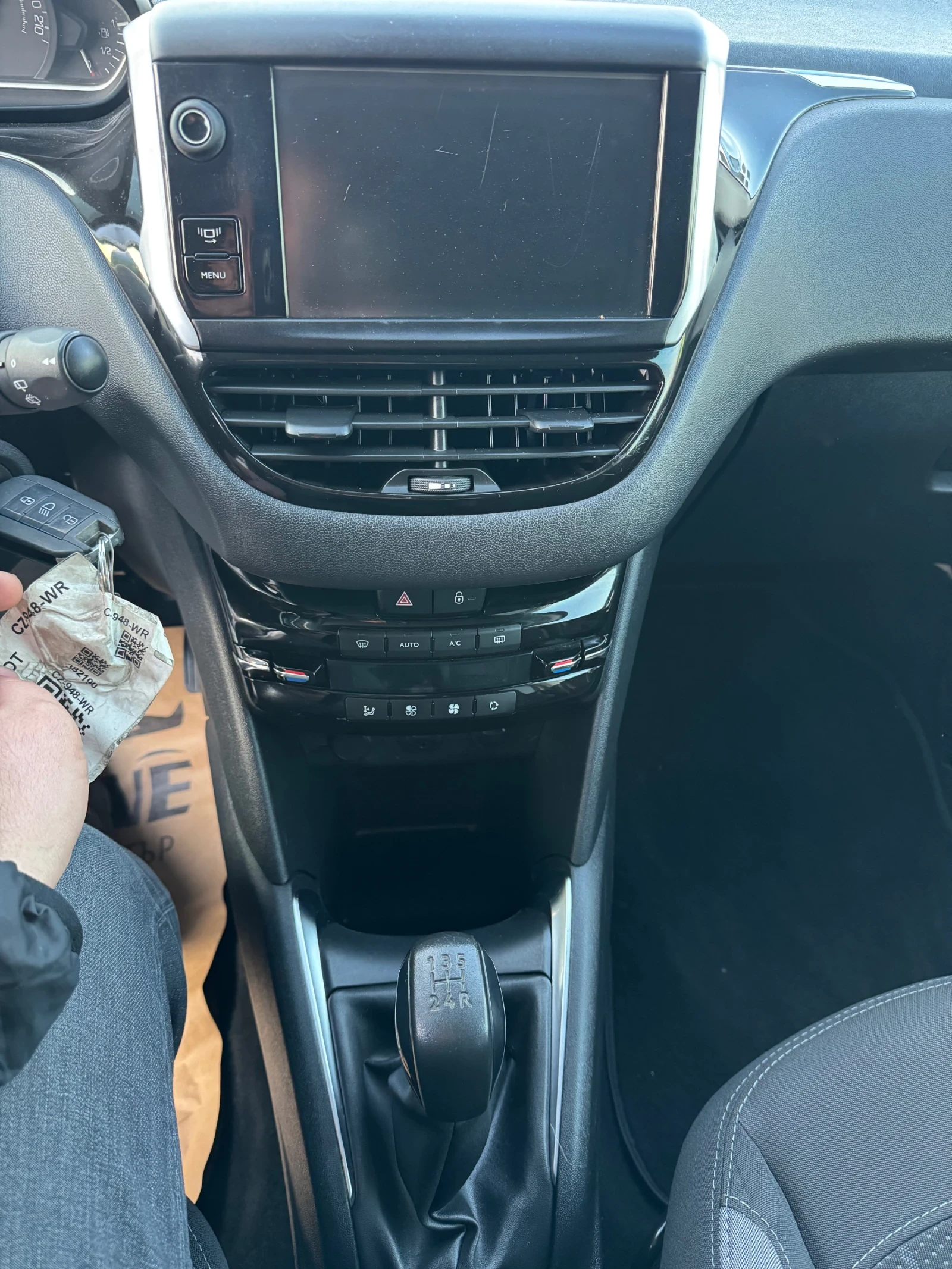 Peugeot 208 1.6 E-hdi - изображение 9