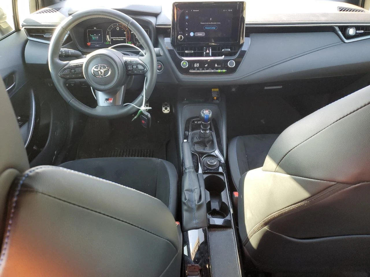 Toyota Corolla 1.6l Gr Core - изображение 8