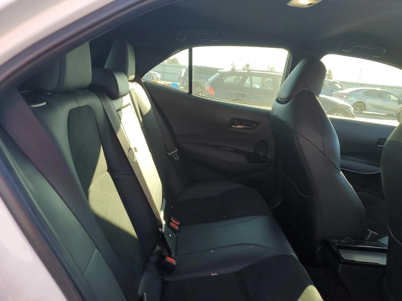 Toyota Corolla 1.6l Gr Core - изображение 10