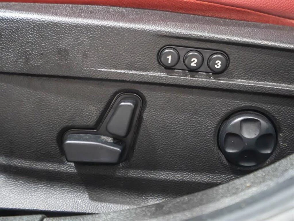 Alfa Romeo Giulia Ti Sport AWD, снимка 7 - Автомобили и джипове - 54103684