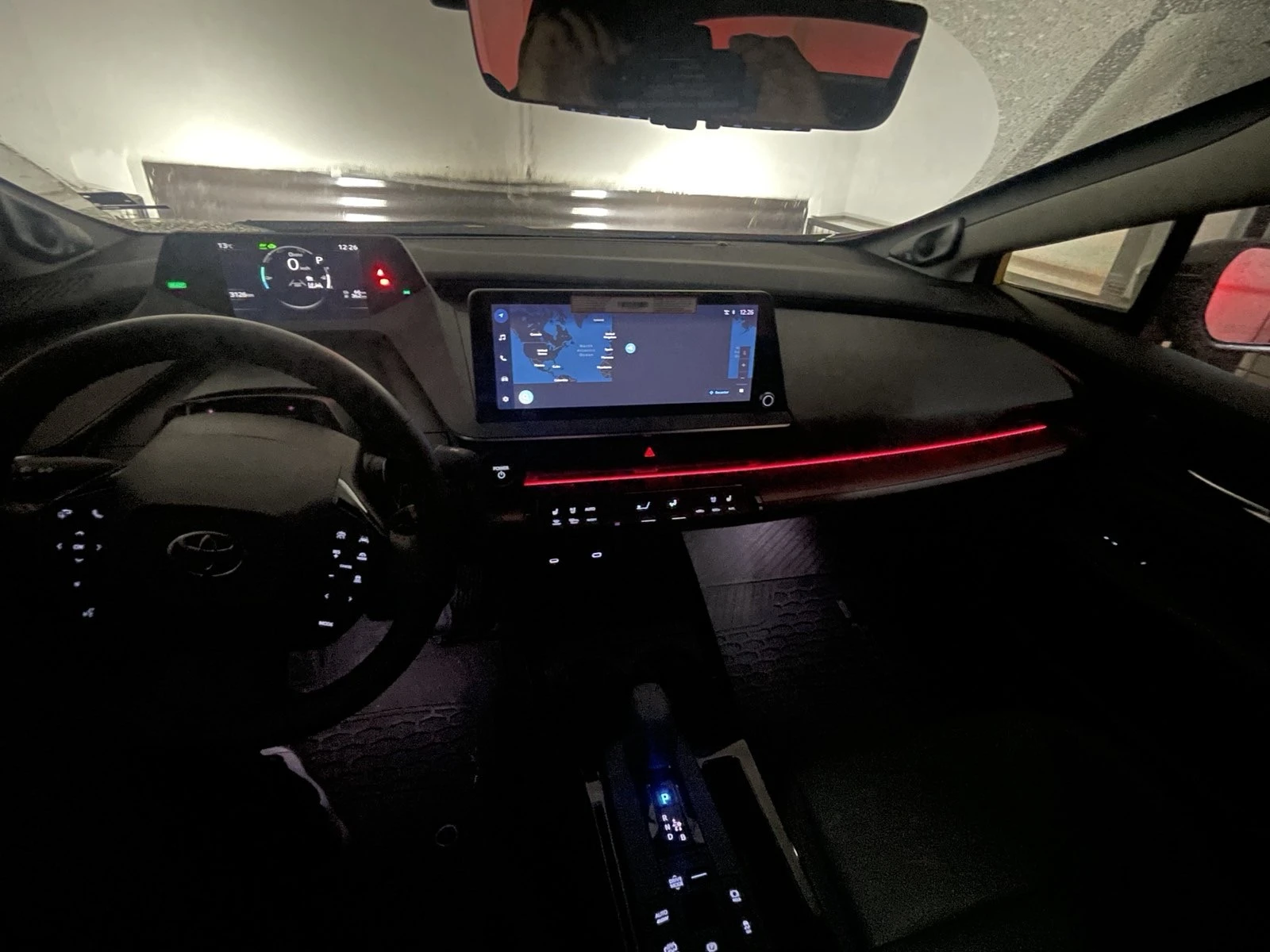 Toyota Prius XSE Plug In Hybrid, снимка 8 - Автомобили и джипове - 54399369