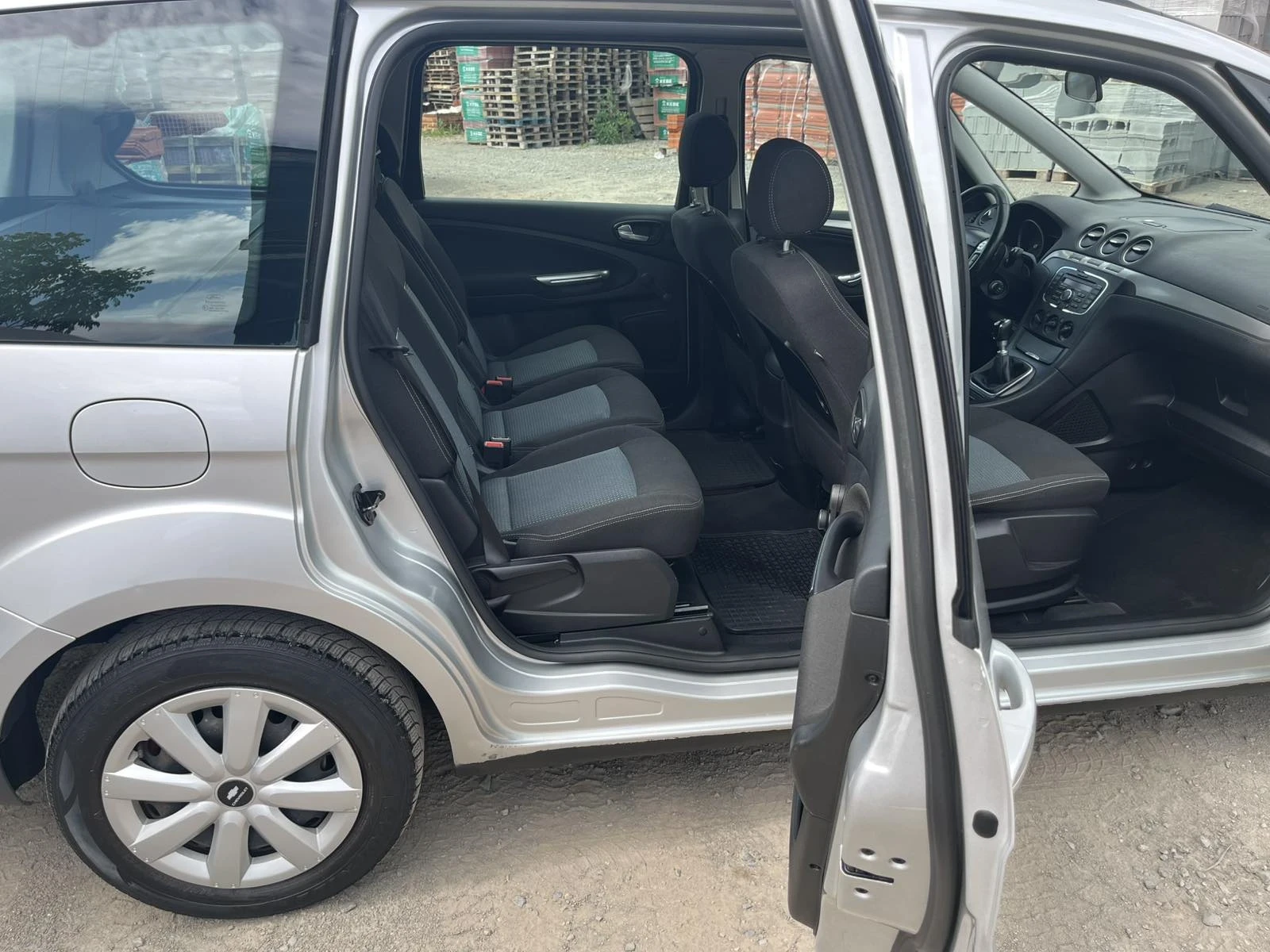 Ford Galaxy 1.6 tdci, снимка 15 - Автомобили и джипове - 54575892