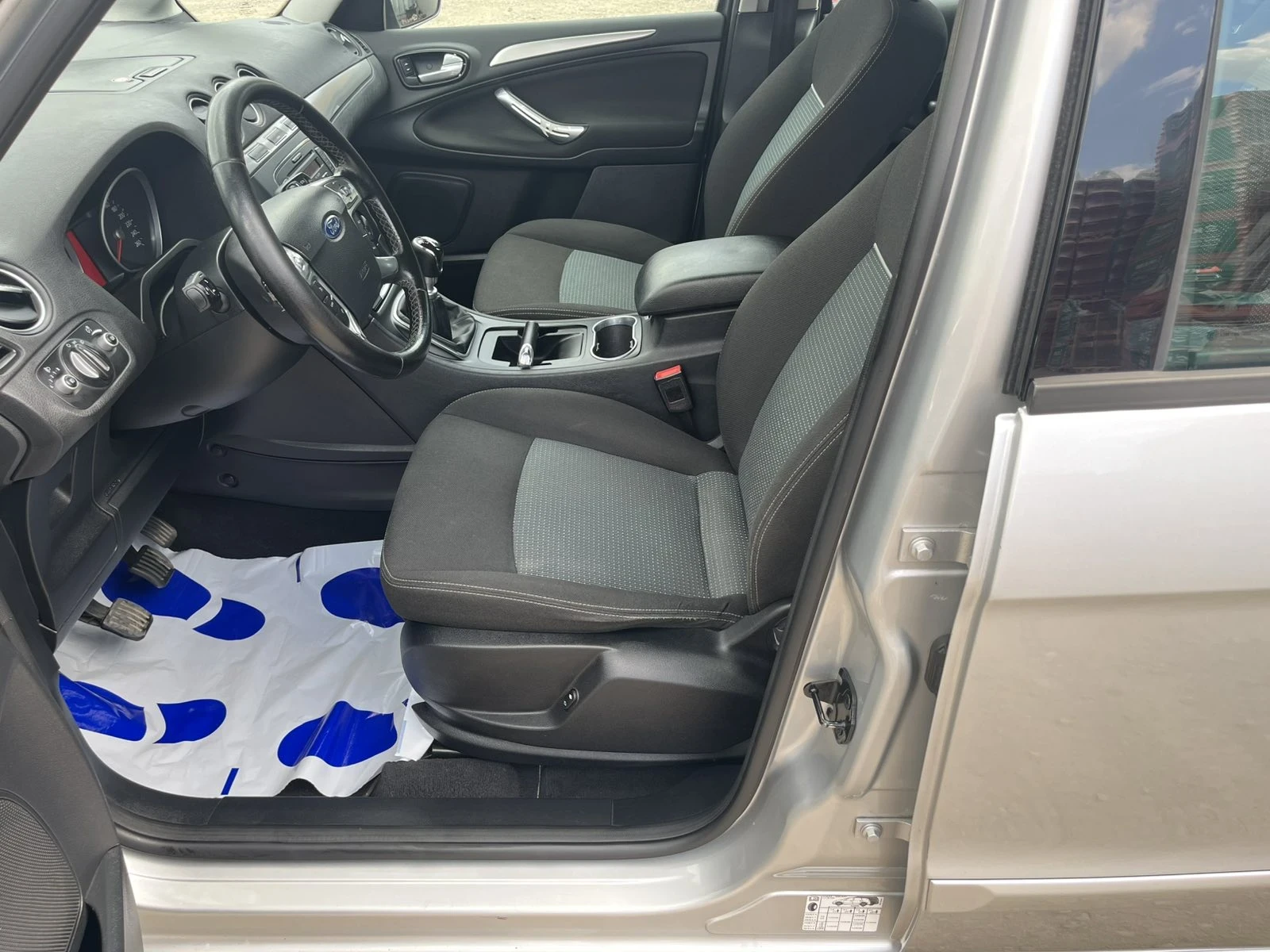 Ford Galaxy 1.6 tdci, снимка 13 - Автомобили и джипове - 54575892