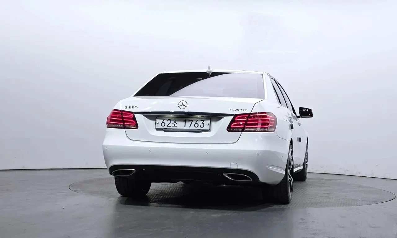 Mercedes-Benz E 220 ОЧАКВАН ВНОС 94 000КМ., снимка 4 - Автомобили и джипове - 54862903