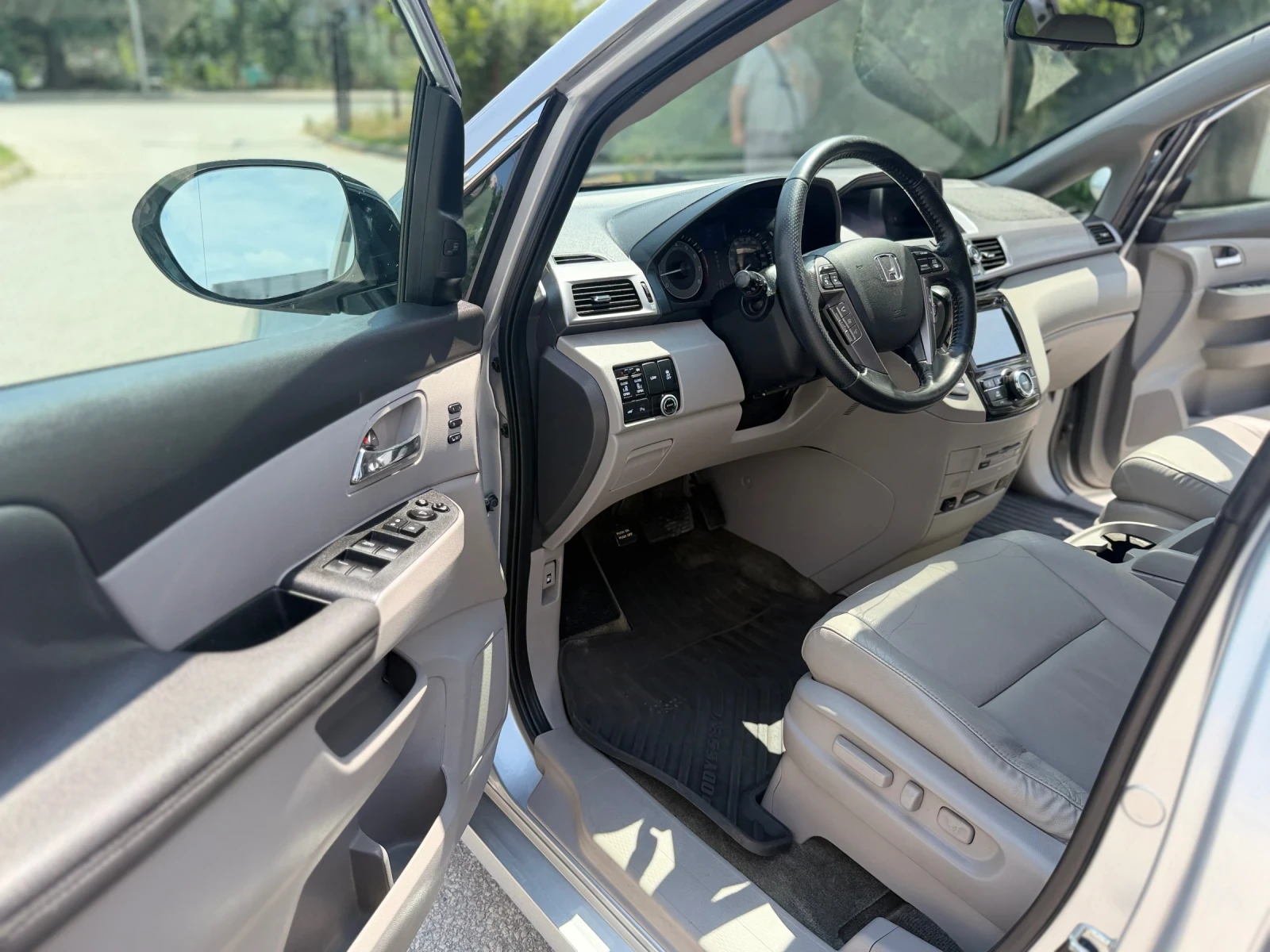 Honda Odyssey LPG, снимка 10 - Автомобили и джипове - 55013044
