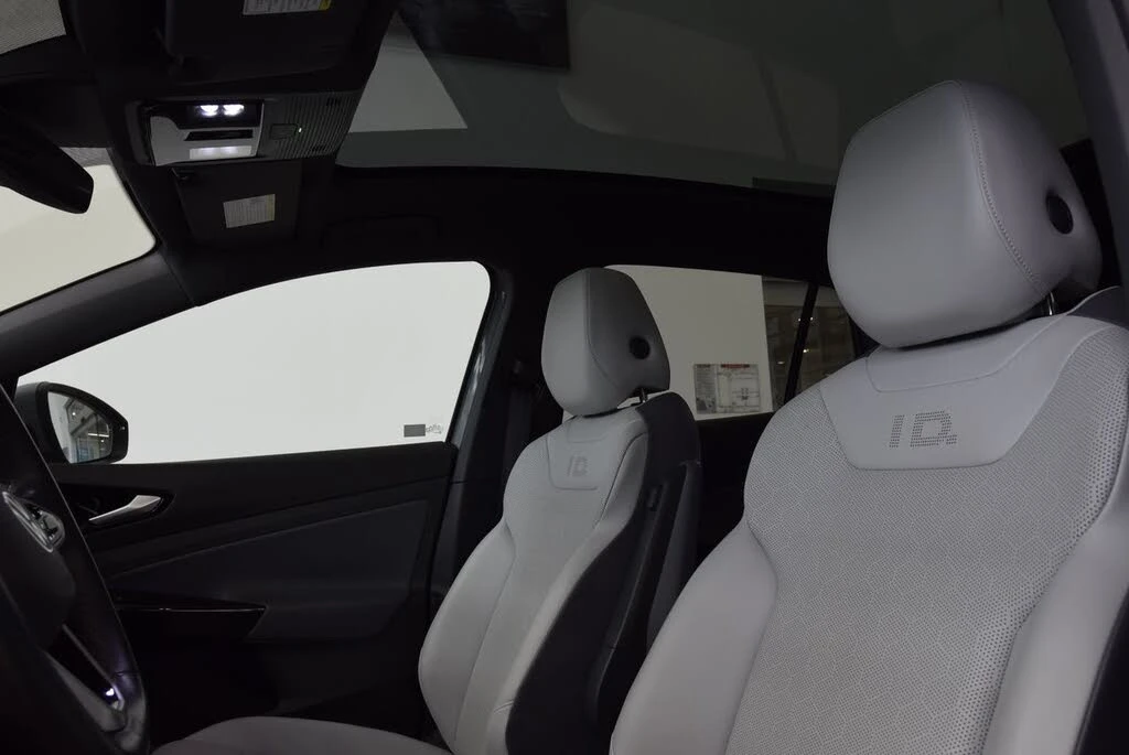 VW ID.4 PRO S AWD/FULL/360CAM, снимка 9 - Автомобили и джипове - 55223369