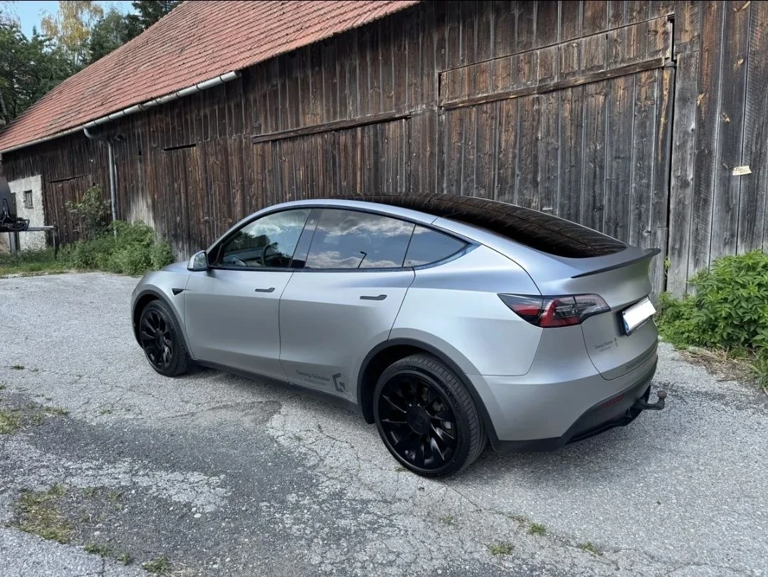 Tesla Model Y LR AWD теглич Berlin, снимка 3 - Автомобили и джипове - 55671875