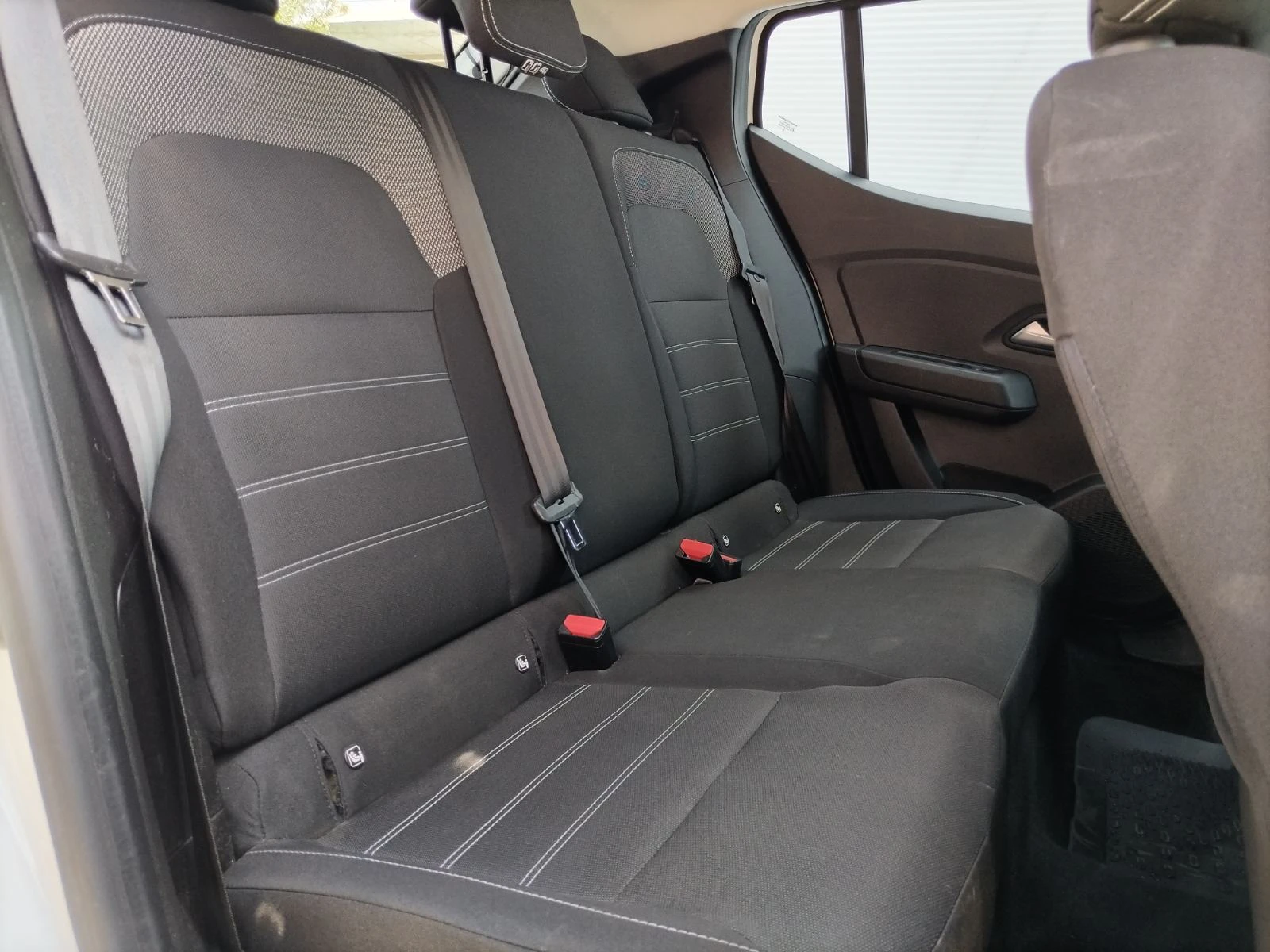 Dacia Sandero 1.0Tce/100к.с./ECO-G/Comfort, снимка 17 - Автомобили и джипове - 55740756