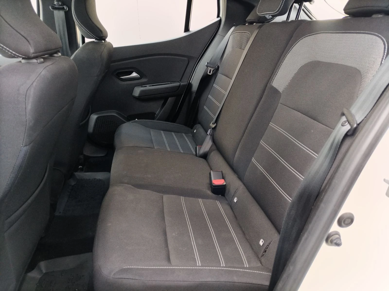 Dacia Sandero 1.0Tce/100к.с./ECO-G/Comfort, снимка 16 - Автомобили и джипове - 55740756