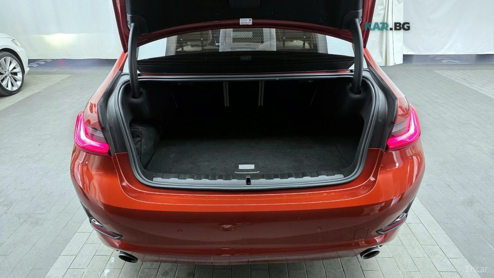 BMW 330 Е* HUD* КОЖА* НАВИ* ПАНО* КАМЕРА, снимка 17 - Автомобили и джипове - 55886380