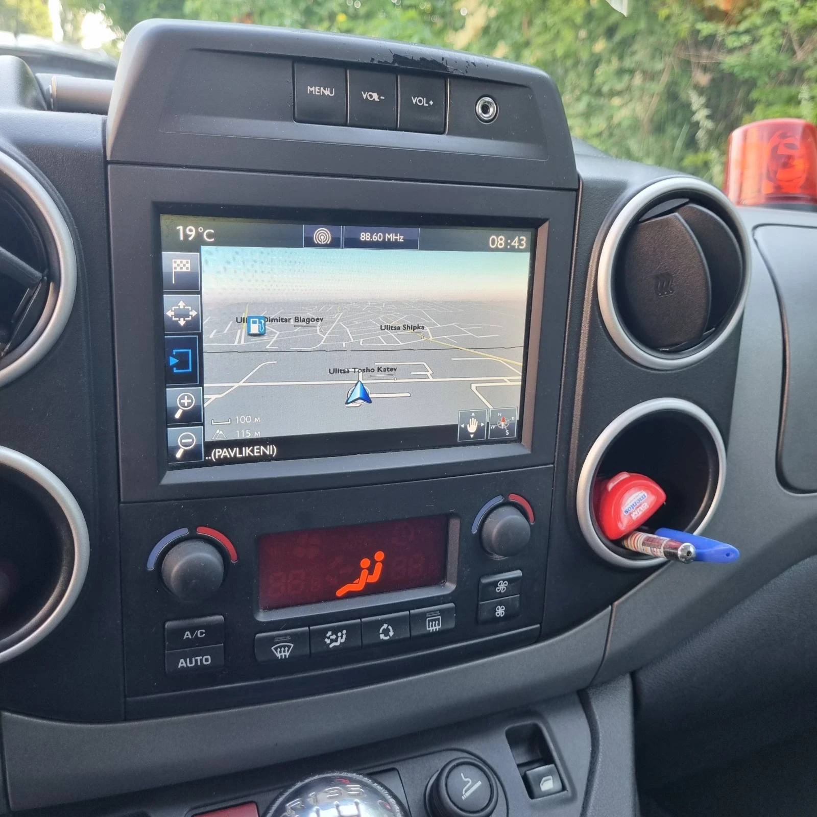 Peugeot Partner, снимка 11 - Автомобили и джипове - 56103609