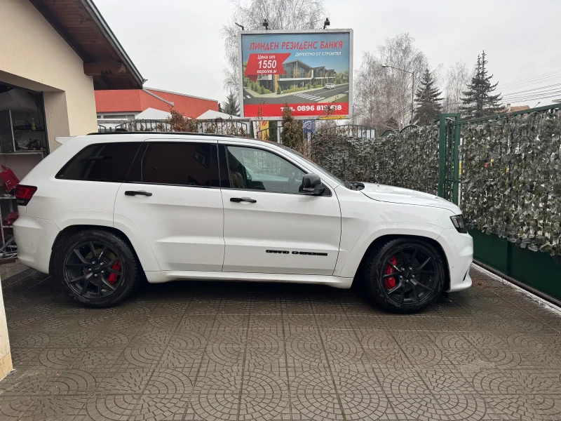 Jeep Grand cherokee SRT Газ Бенин , снимка 14 - Автомобили и джипове - 49130729