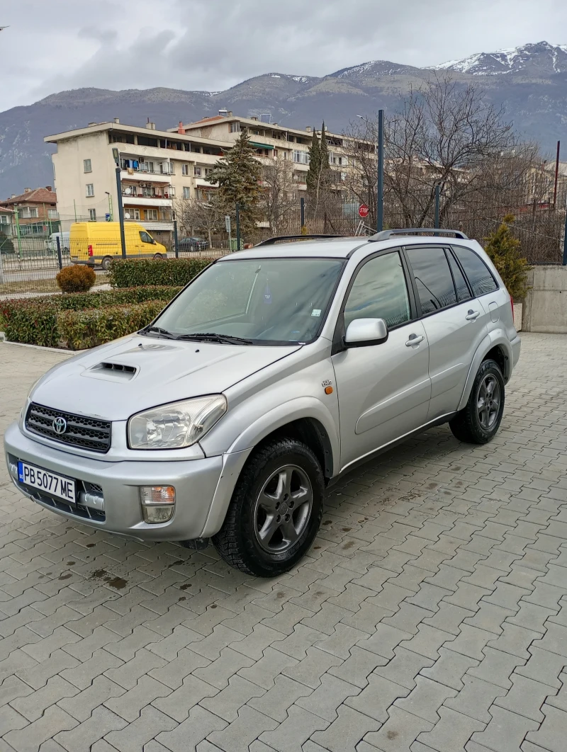 Toyota Rav4 2.0 D-4d 116hp Клима Подгрев Уникална, снимка 1 - Автомобили и джипове - 48814524