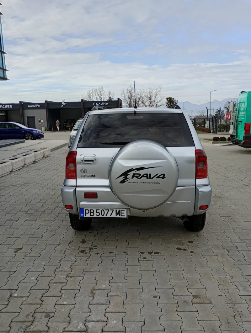 Toyota Rav4 2.0 D-4d 116hp Клима Подгрев Уникална, снимка 5 - Автомобили и джипове - 48814524