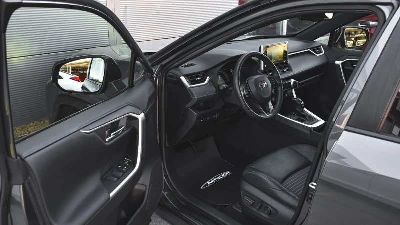 Toyota Rav4 2.5 Hybrid Style Automatic, снимка 8 - Автомобили и джипове - 50908407