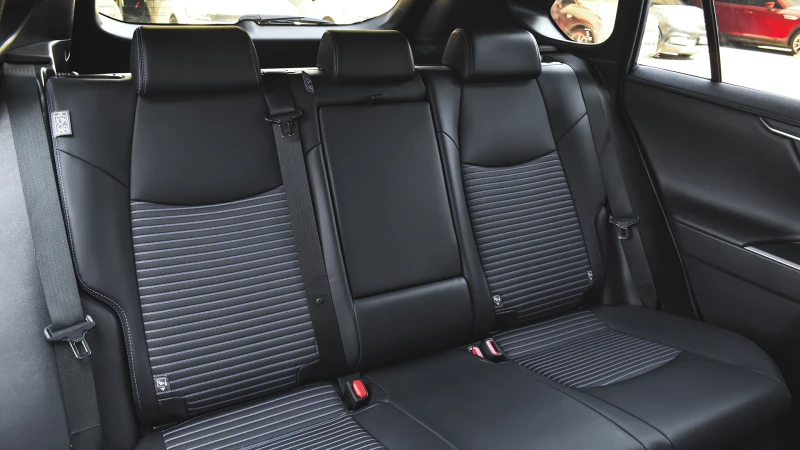 Toyota Rav4 2.5 Hybrid Style Automatic, снимка 11 - Автомобили и джипове - 50908407