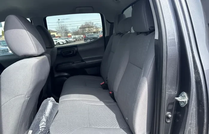 Toyota Tacoma SR5 V6 * CARFAX* ДВА КЛЮЧА, снимка 12 - Автомобили и джипове - 54077975