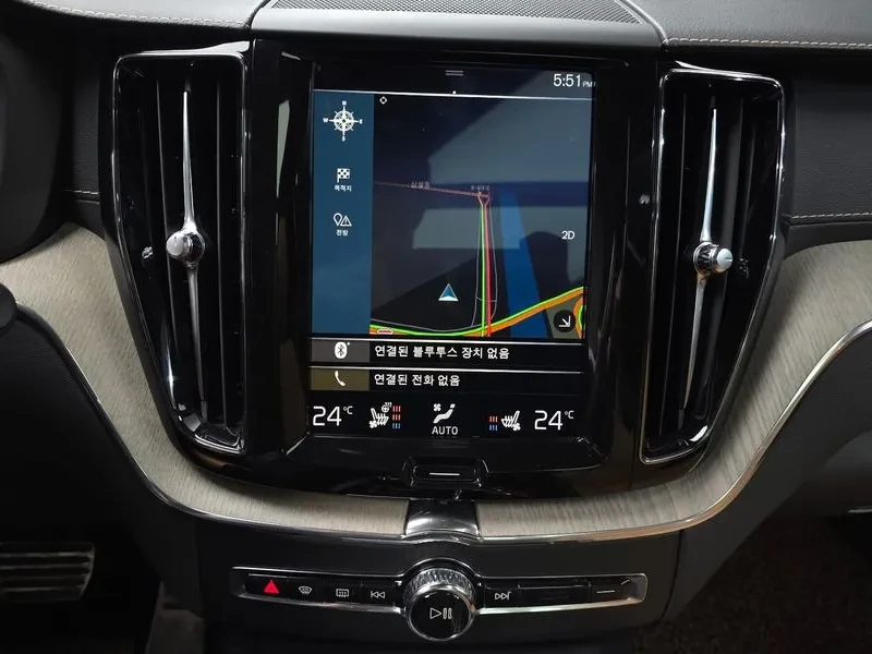 Volvo XC60 D5 - САМО 30% АВАНС, снимка 14 - Автомобили и джипове - 55927652