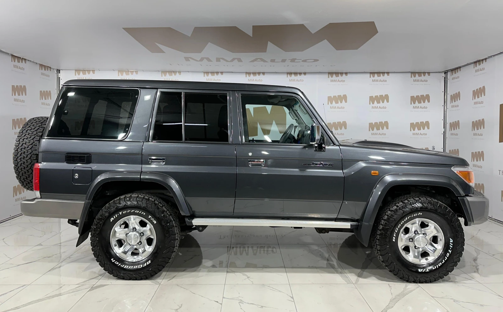 Toyota Land cruiser GRJ76-G* LX* 4.0* V6* Camera - изображение 3