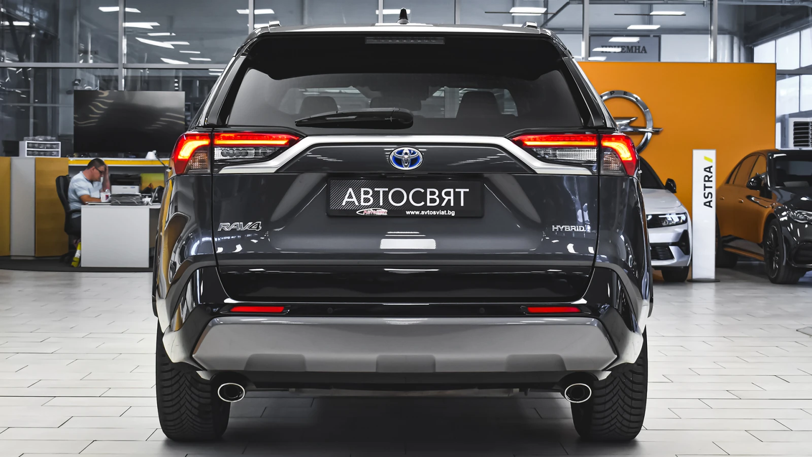 Toyota Rav4 2.5 Hybrid Style Automatic - изображение 3
