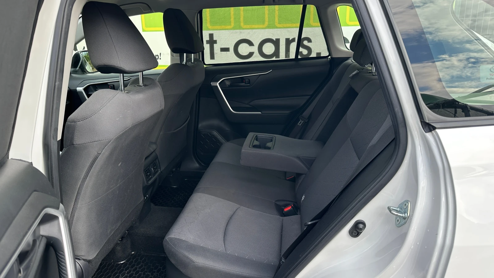Toyota Rav4 2.5 Hybrid, от БГ, в Гаранция, с ДДС - изображение 9