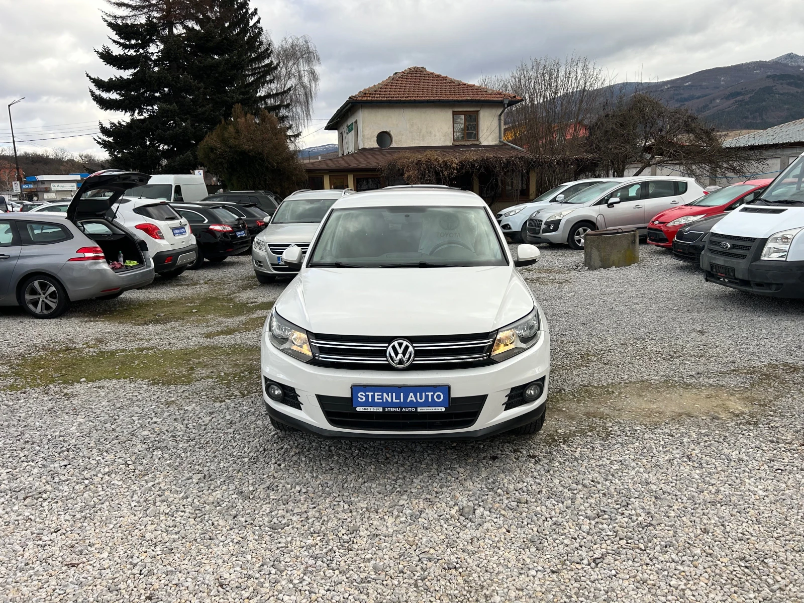 VW Tiguan 2.0TDI EURO5B BLUEMOTION - изображение 2