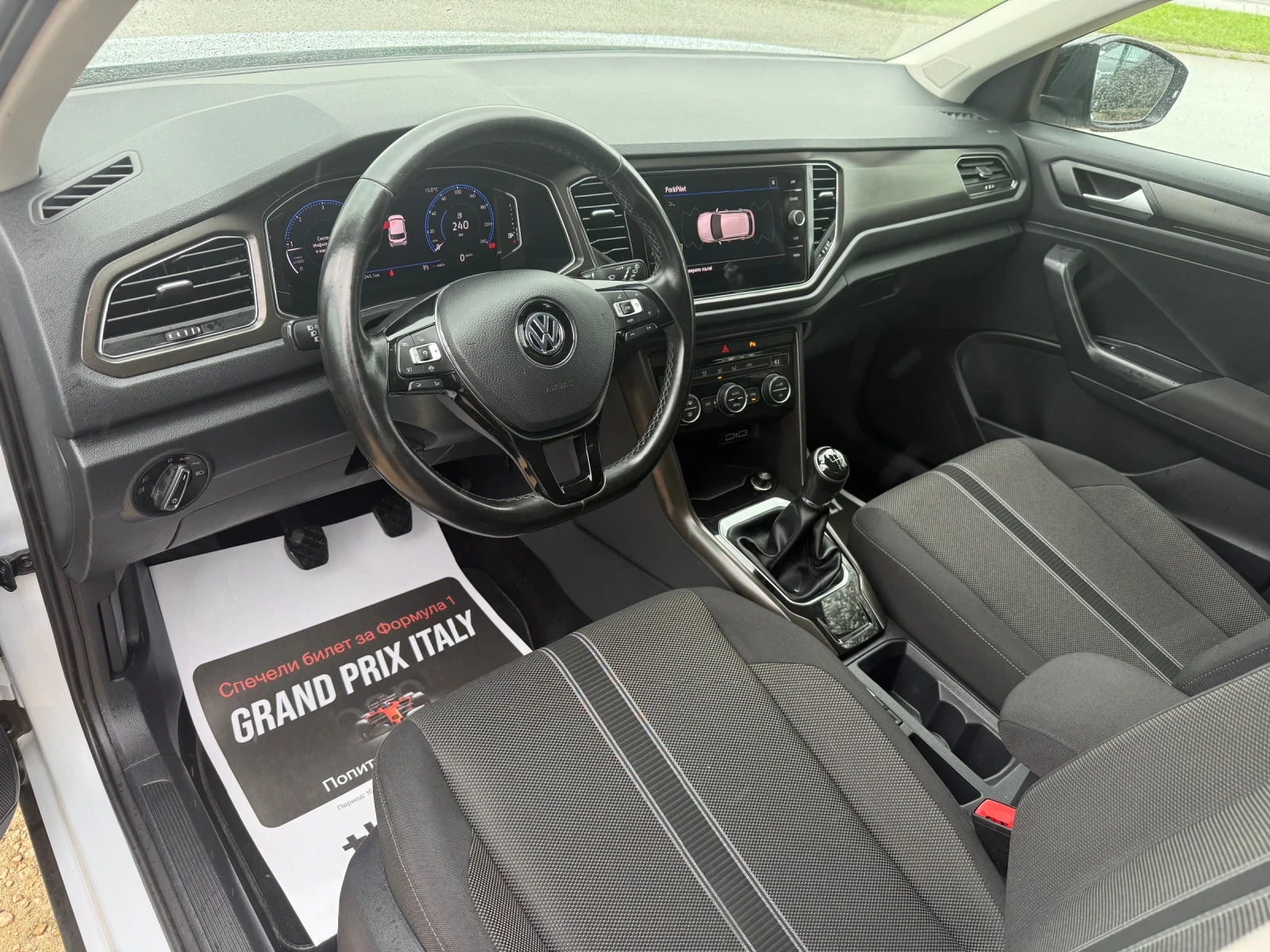 VW T-Roc, снимка 9 - Автомобили и джипове - 54629690