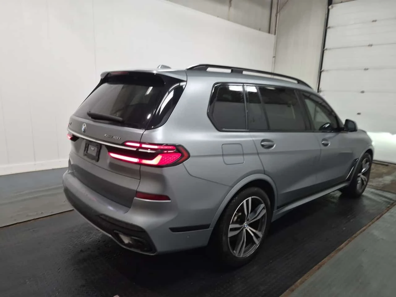 BMW X7 * XDRIVE40I * CARFAX * Бeз инциденти * , снимка 3 - Автомобили и джипове - 54819143