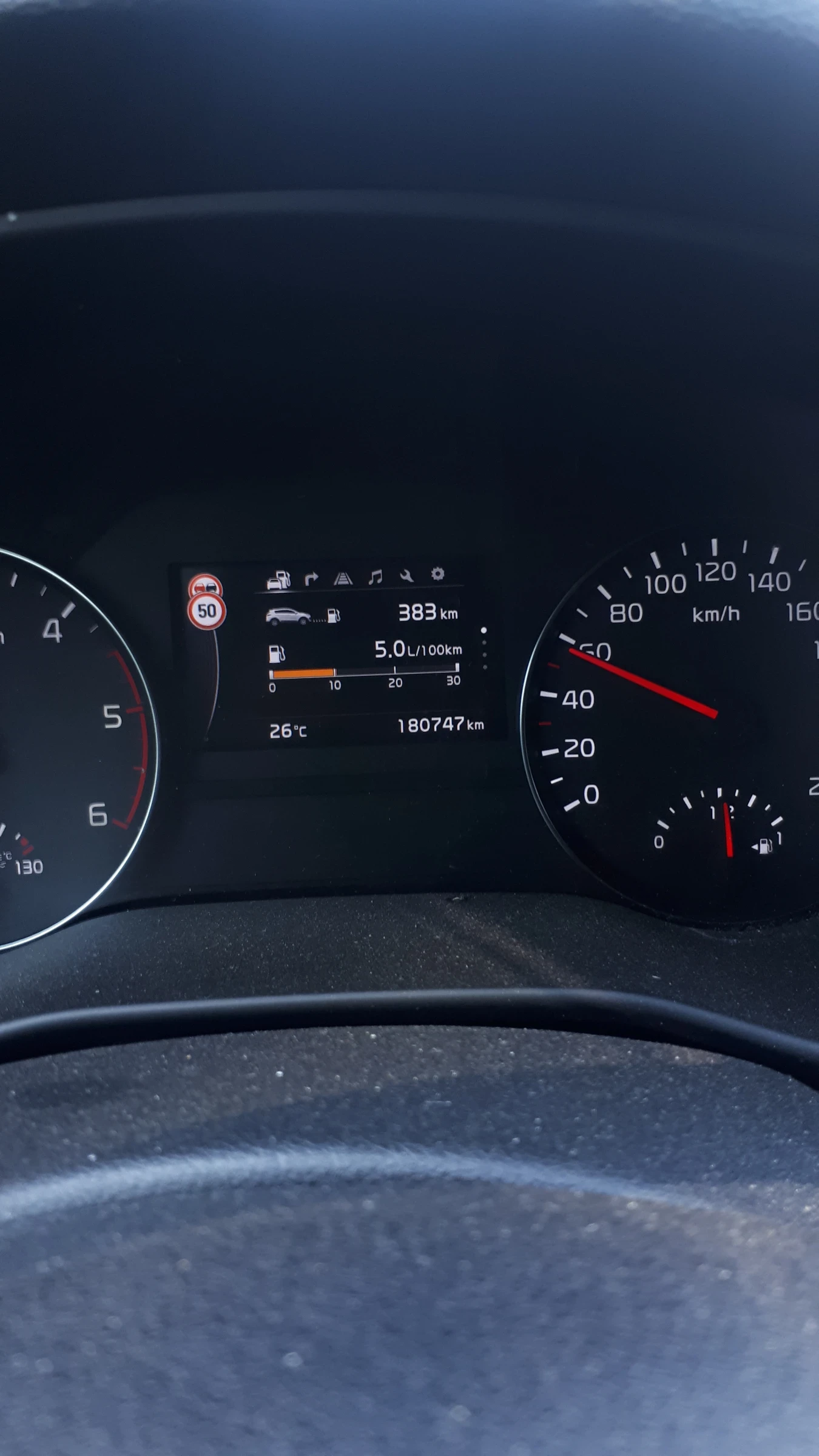 Kia Sportage 1.7crdi keyless , снимка 13 - Автомобили и джипове - 55736207