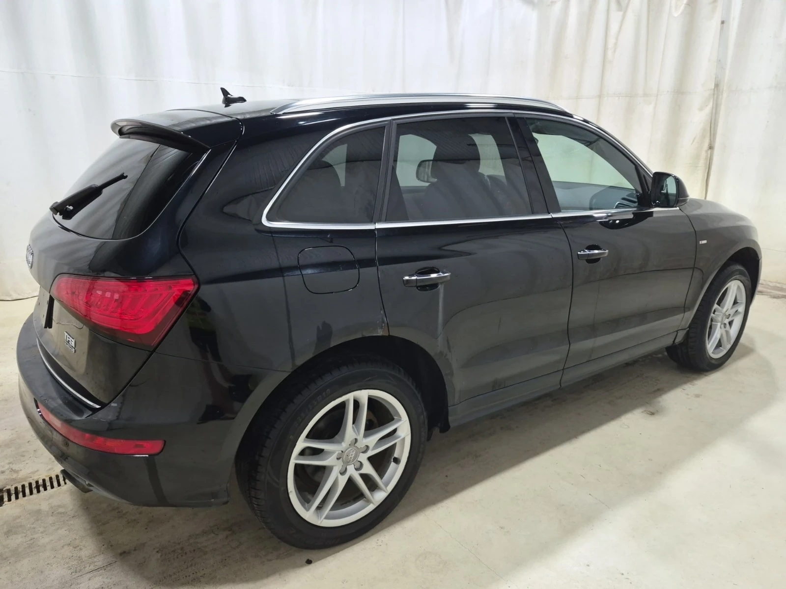 Audi Q5 * 2.0T PROGRESSIV * АВТОКРЕДИТ , снимка 4 - Автомобили и джипове - 55817670