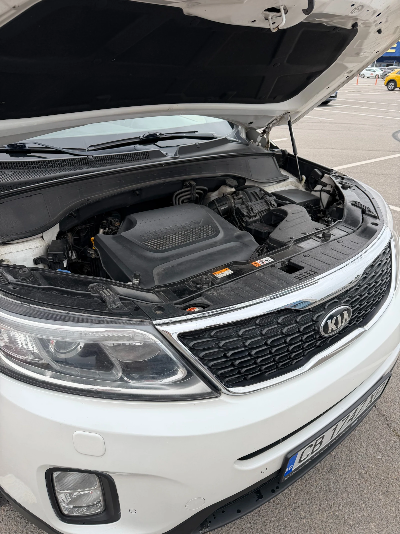 Kia Sorento 2.2 CRDi AWD, снимка 8 - Автомобили и джипове - 56561593
