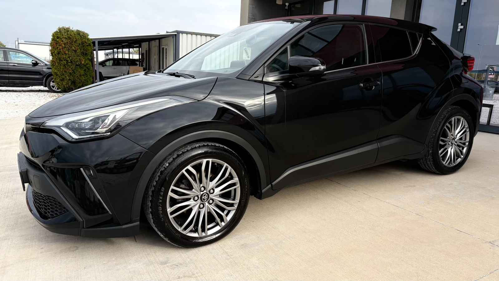 Toyota C-HR 1.8 Hybrid  | Mobile.bg � ����������� 2