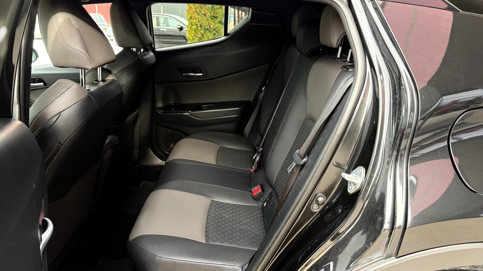 Toyota C-HR 1.8 Hybrid  | Mobile.bg � ����������� 9