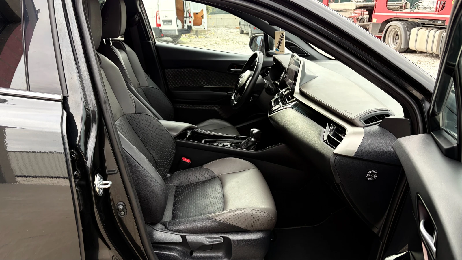 Toyota C-HR 1.8 Hybrid  | Mobile.bg � ����������� 13