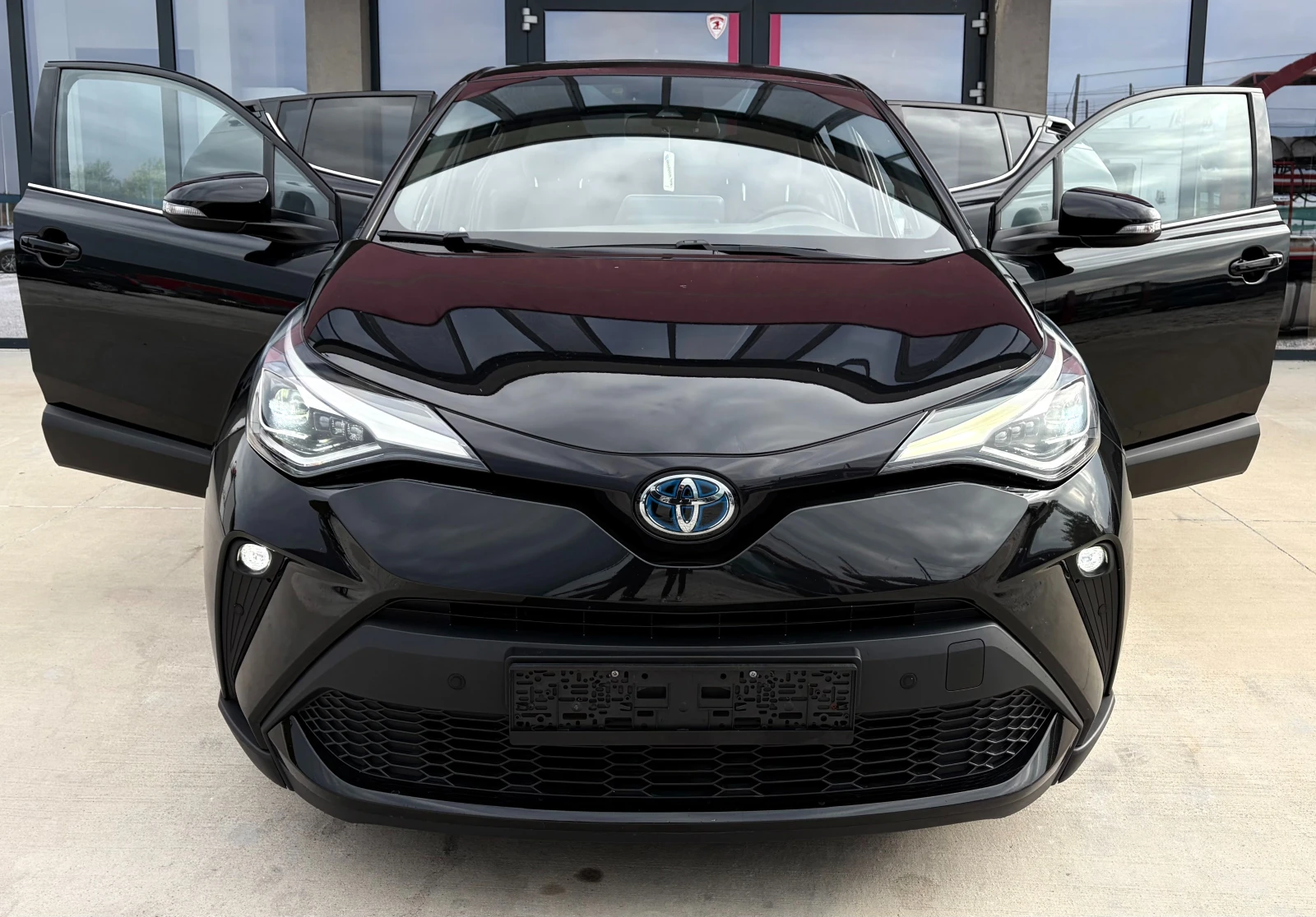 Toyota C-HR 1.8 Hybrid 