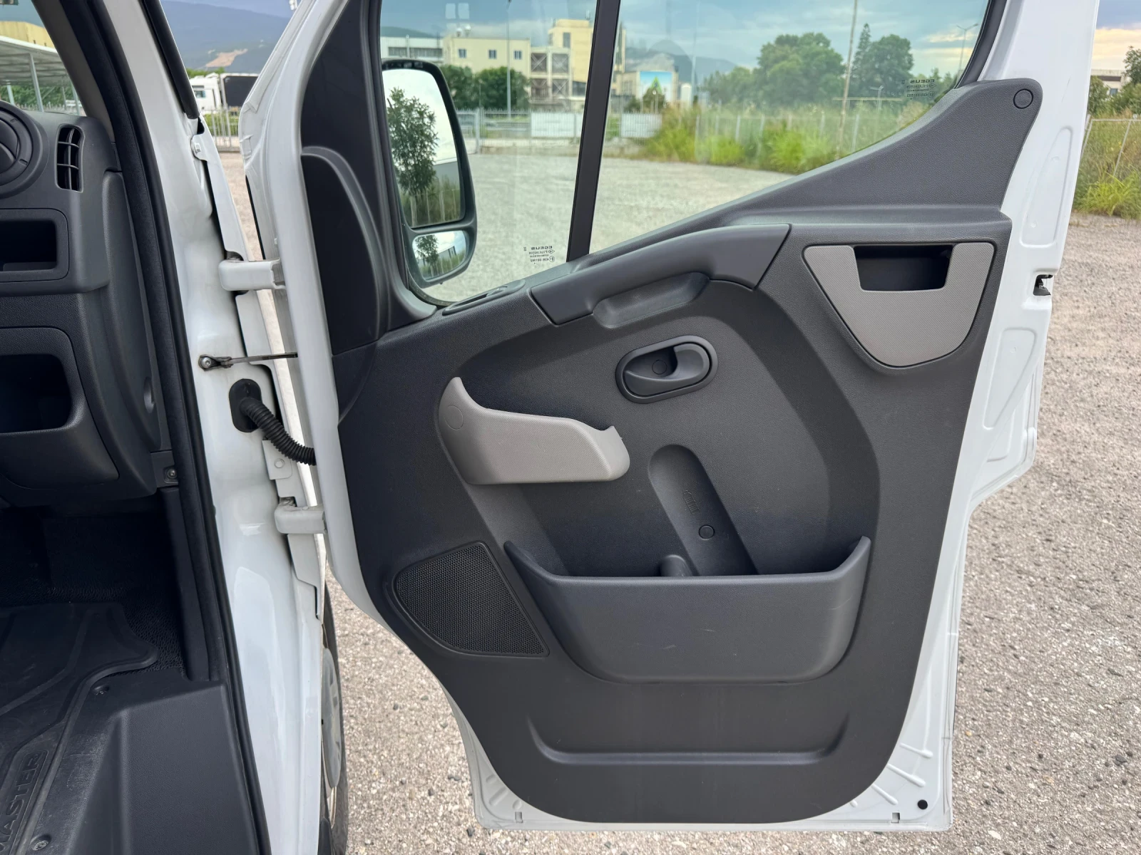 Renault Master 2.3dci 170кс Клима Подгрев Автопилот Бордови 4.10м, снимка 9 - Бусове и автобуси - 55233712