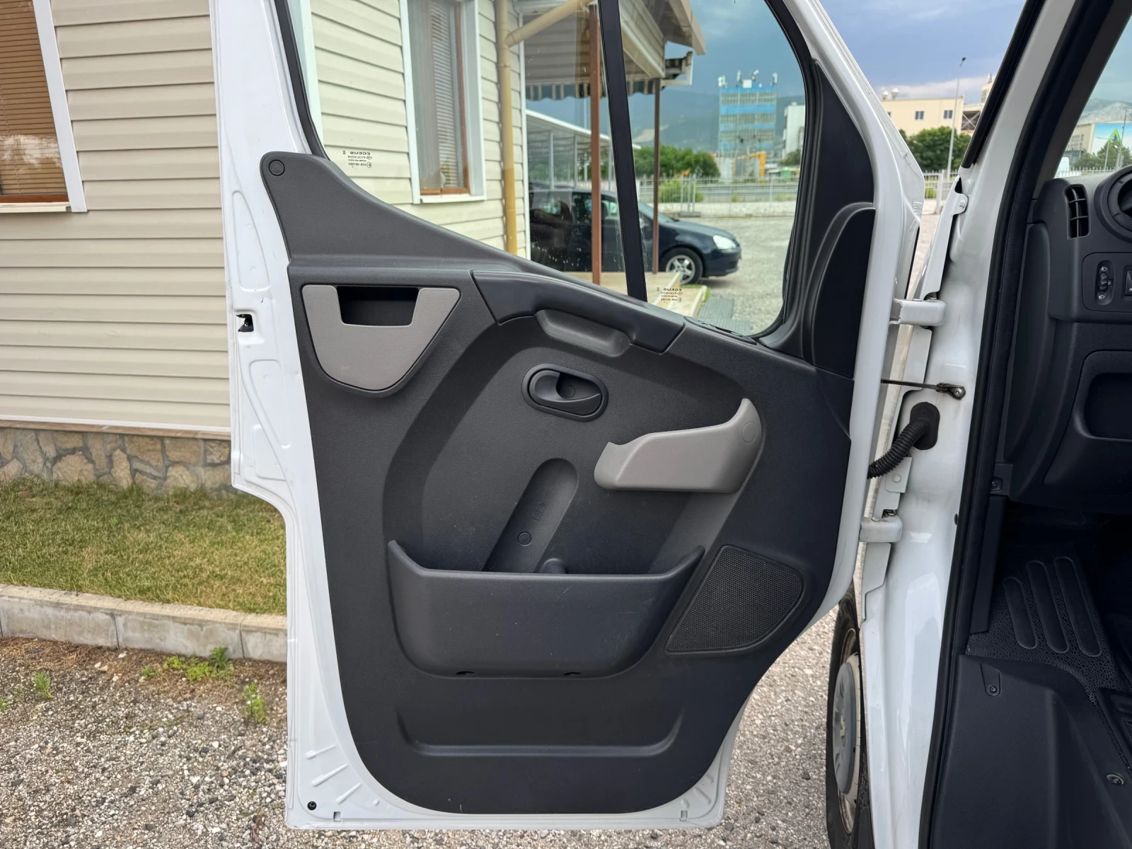 Renault Master 2.3dci 170кс Клима Подгрев Автопилот Бордови 4.10м, снимка 8 - Бусове и автобуси - 55233712