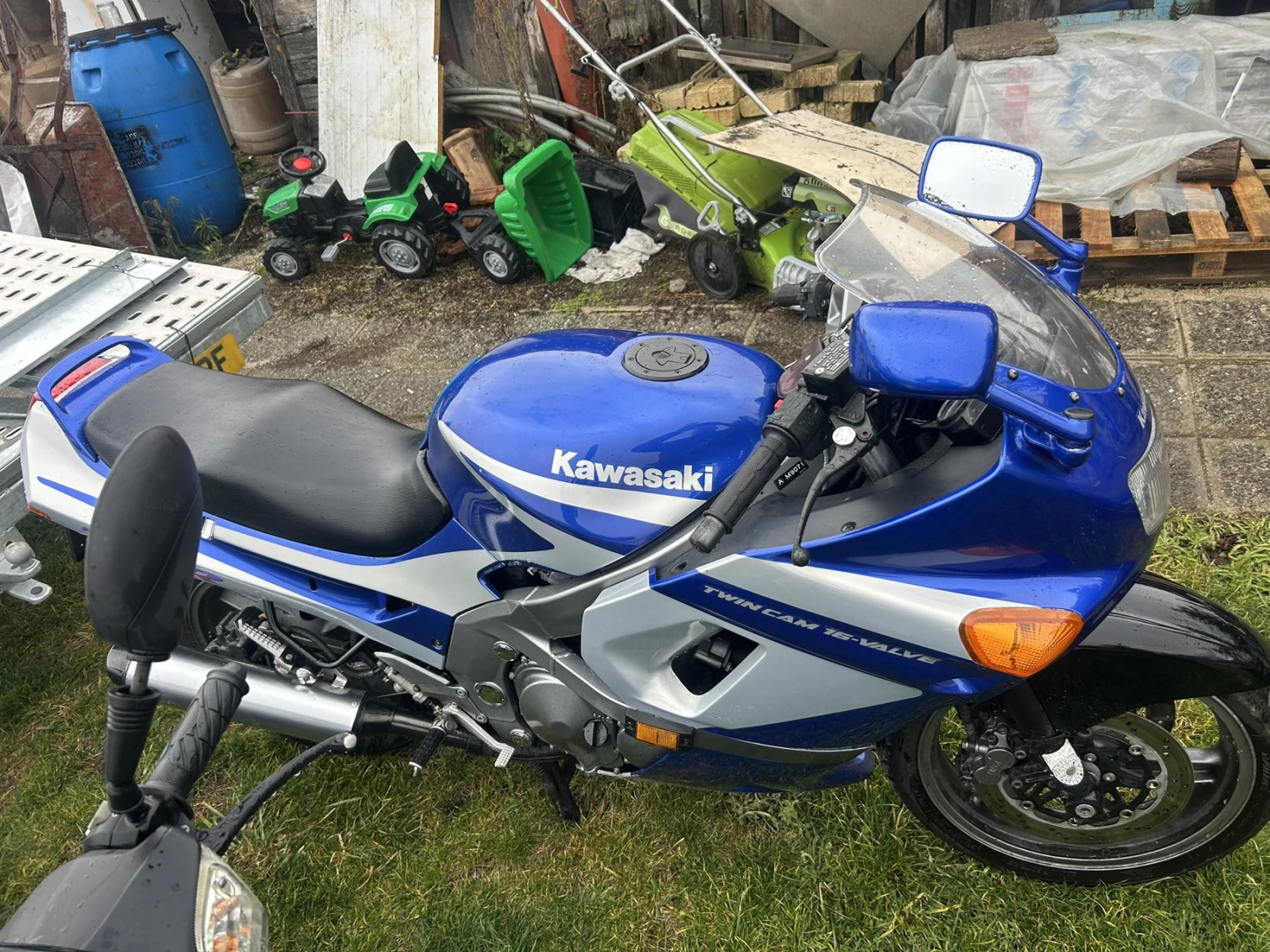 Kawasaki Zzr 500 - изображение 6