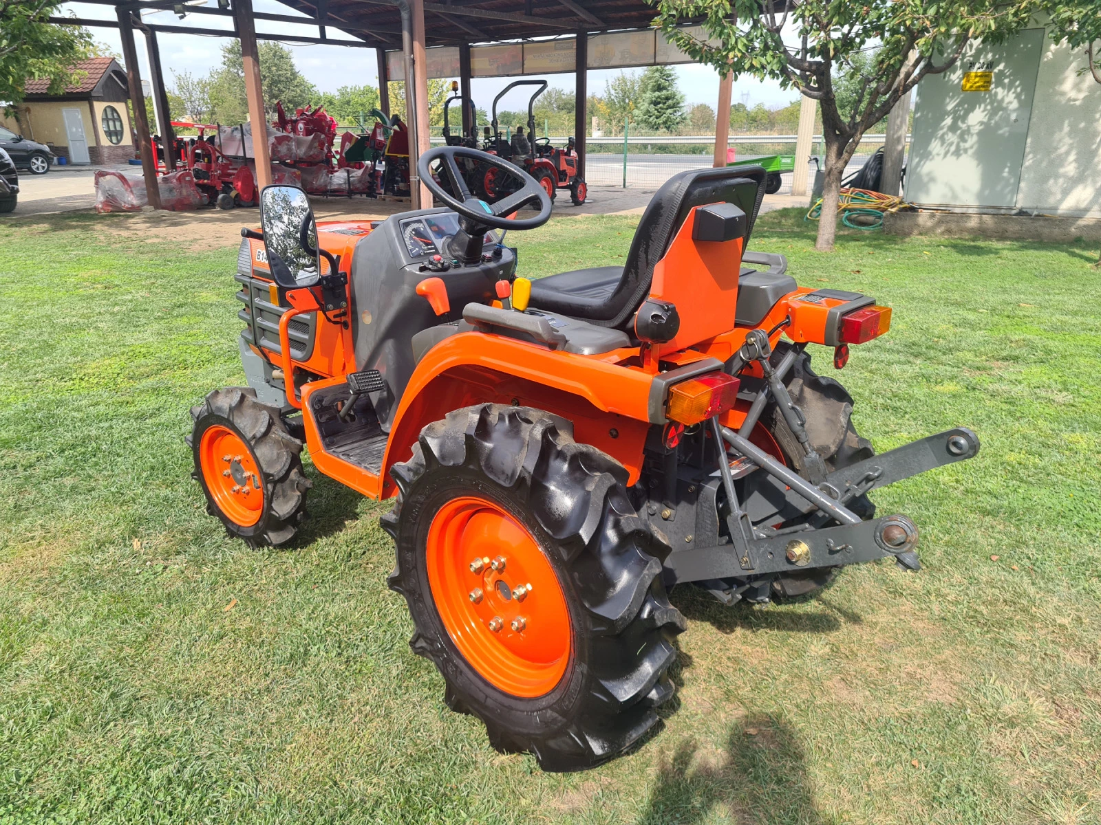 Трактор Kubota B14 - изображение 3