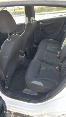 Peugeot 208 1.4 hdi, снимка 8