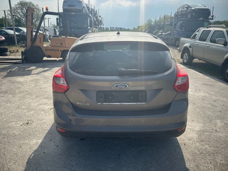 Ford Focus 1.6cdti, снимка 3 - Автомобили и джипове - 45250031