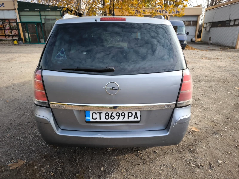 Opel Zafira, снимка 4 - Автомобили и джипове - 48144225