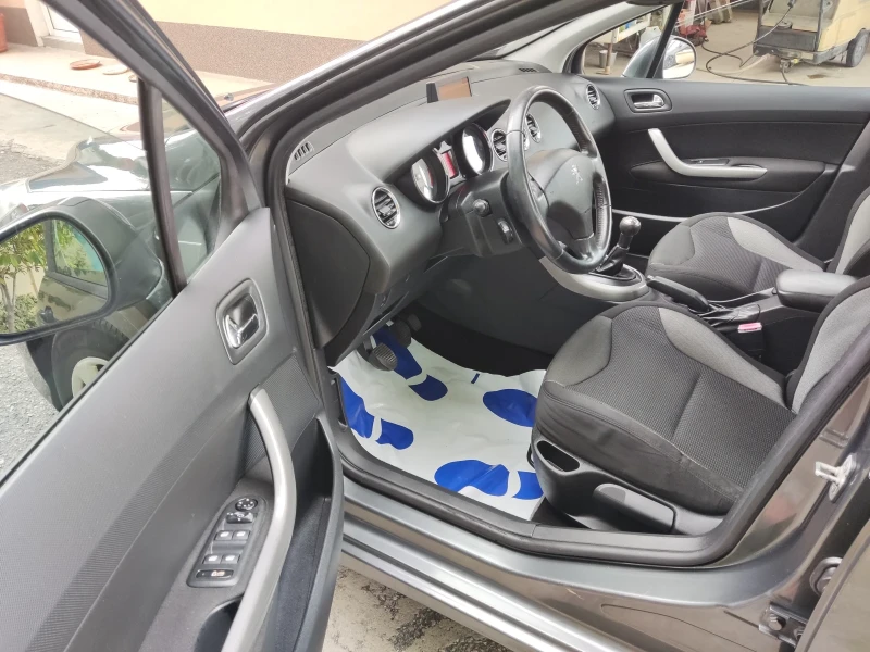 Peugeot 308 1.6HDI Navi, снимка 5 - Автомобили и джипове - 52084627