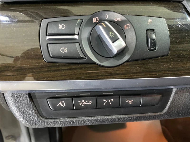 BMW 740 ER REIHE, снимка 10 - Автомобили и джипове - 51688688