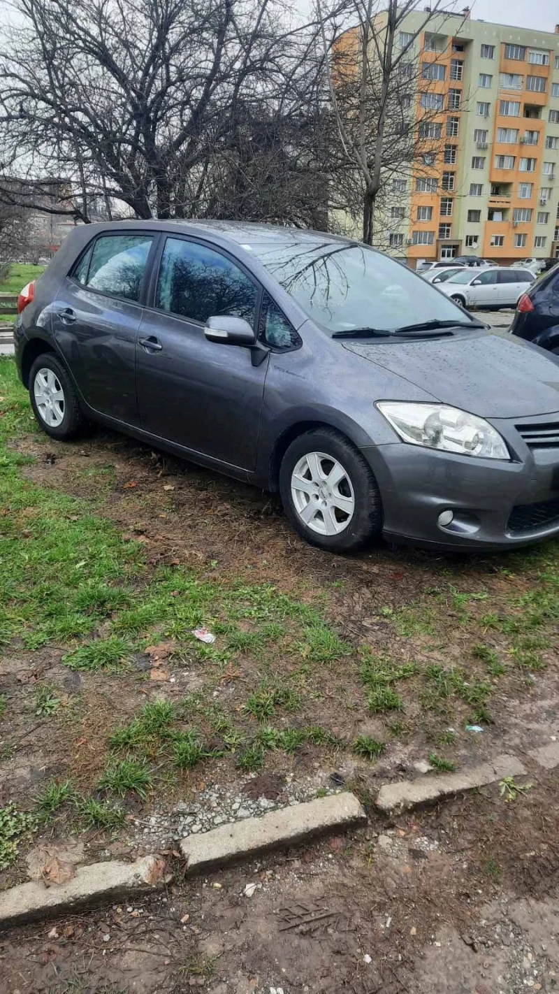 Toyota Auris 1.33, снимка 2 - Автомобили и джипове - 52595663
