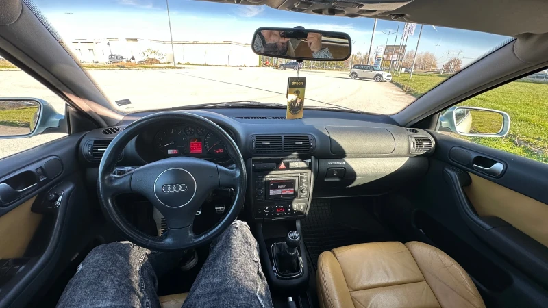Audi A3 1.8Turbo, снимка 7 - Автомобили и джипове - 52790460