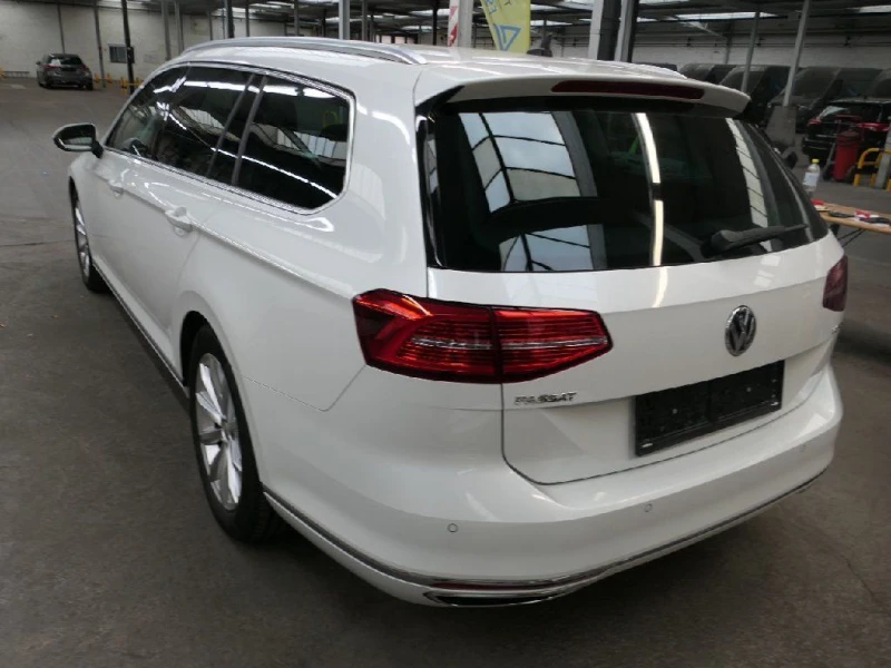 VW Passat, снимка 4 - Автомобили и джипове - 53074445